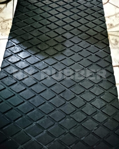 diamond type rubber matting