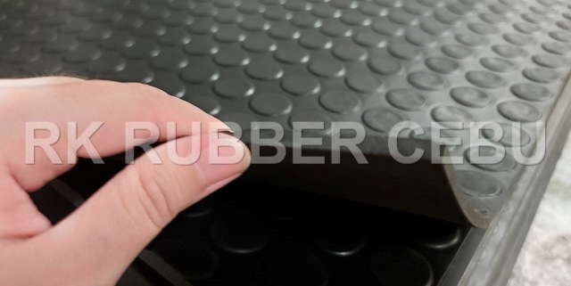 stud rubber matting