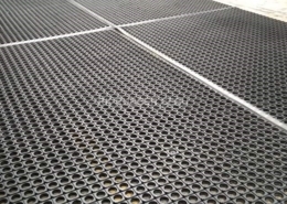 checkered type rubber matting