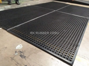 checkered type rubber matting